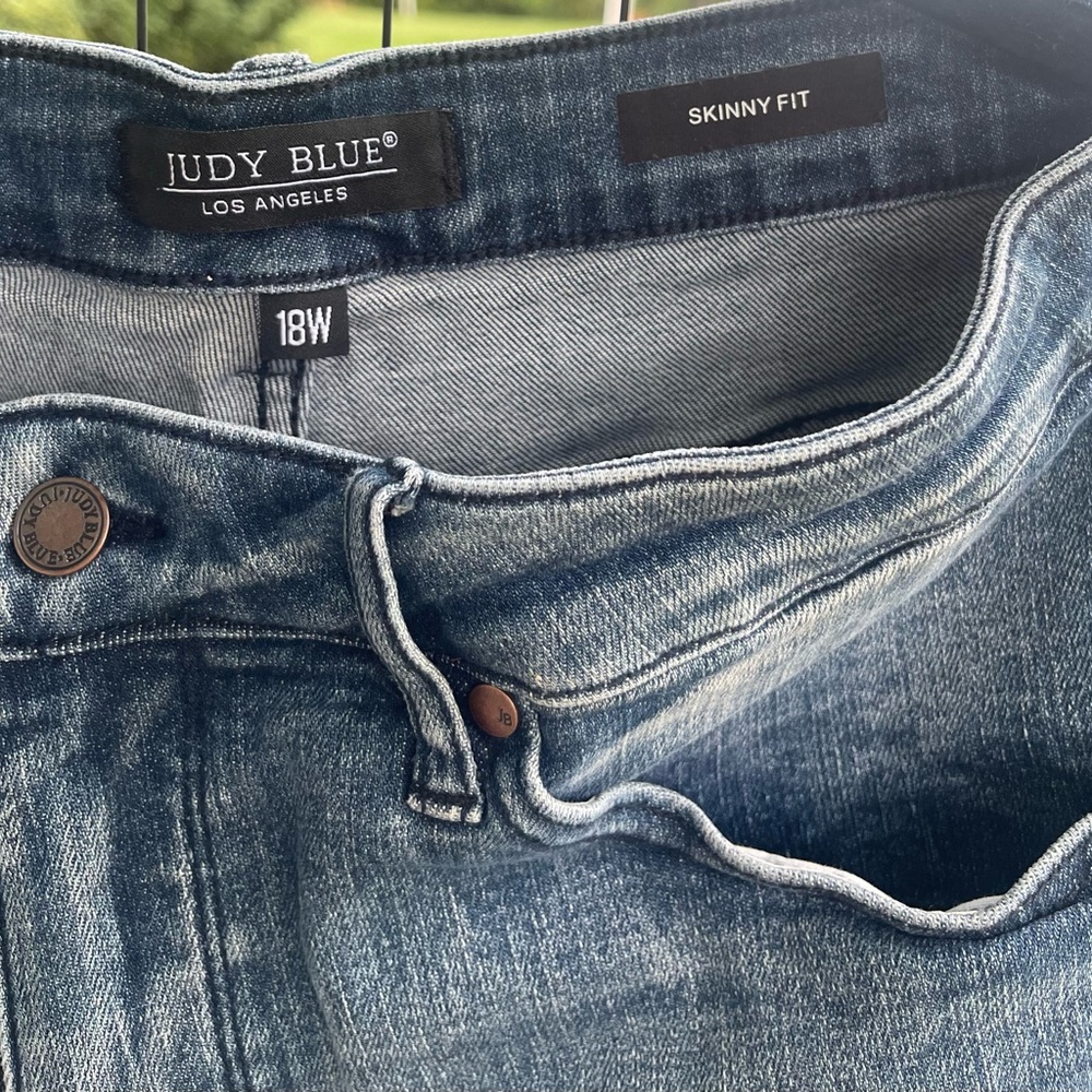 Judy Blue Light Wash Denim Jeans